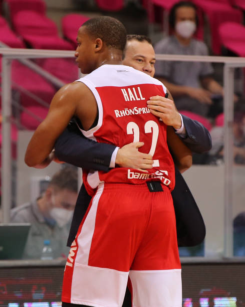 身处困境 身处困境