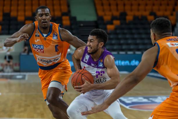 汤普森的出 汤普森的出