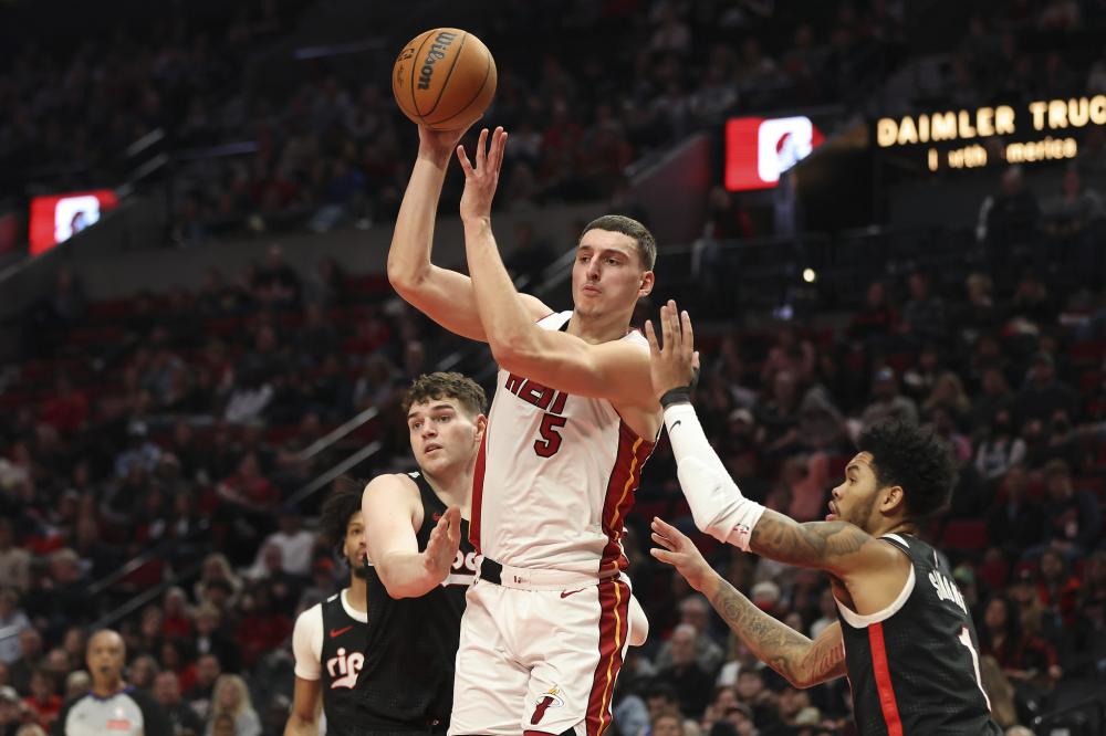 在与其他国 在与其他国